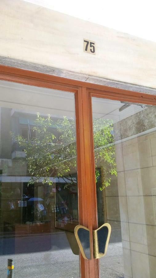 דירות אתונה 7 Stars Near Metro מראה חיצוני תמונה